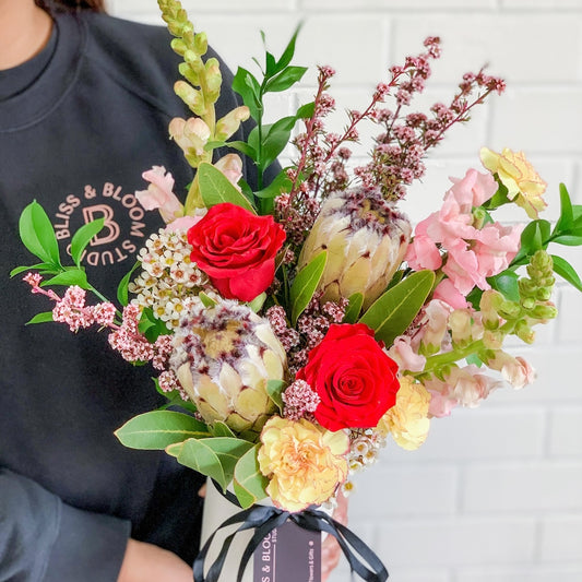 MoNa - Mixed Native Vase Arrangement | Bliss & Bloom Studio