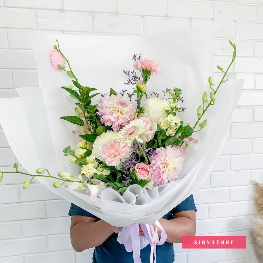 Premium Flowers | Soft Blooms Signature Bouquet | Bliss & Bloom Studio