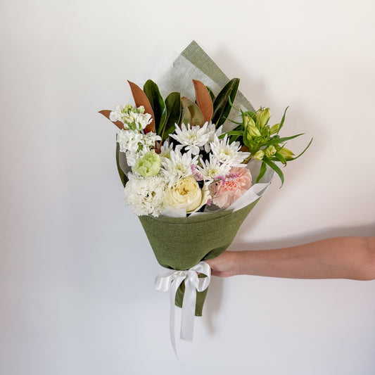 Mother's Day White Flowers Bunch - Small | Perth Delivery